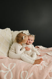 Pink Bow Plush Blanket