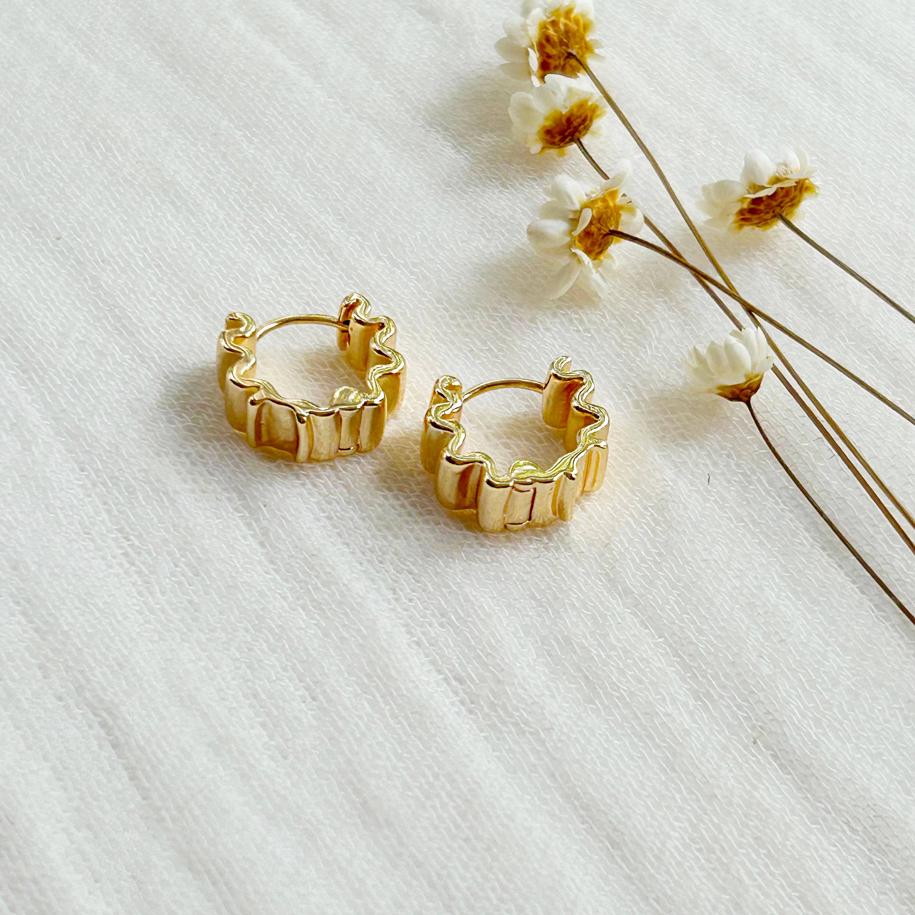 Gold Wave Huggie Hoop Earrings